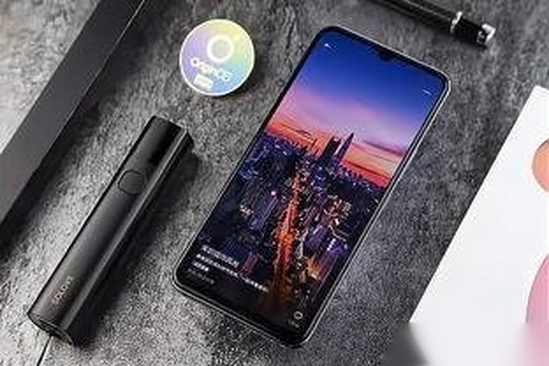 适合女生入手的vivo s7e真香》轻薄的机身和高性能的配置,vivo s7e