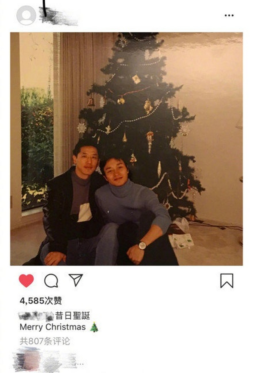 唐鹤德ins更新昔日圣诞,圣诞快乐～  哥哥你没有看错人,他一直爱你.