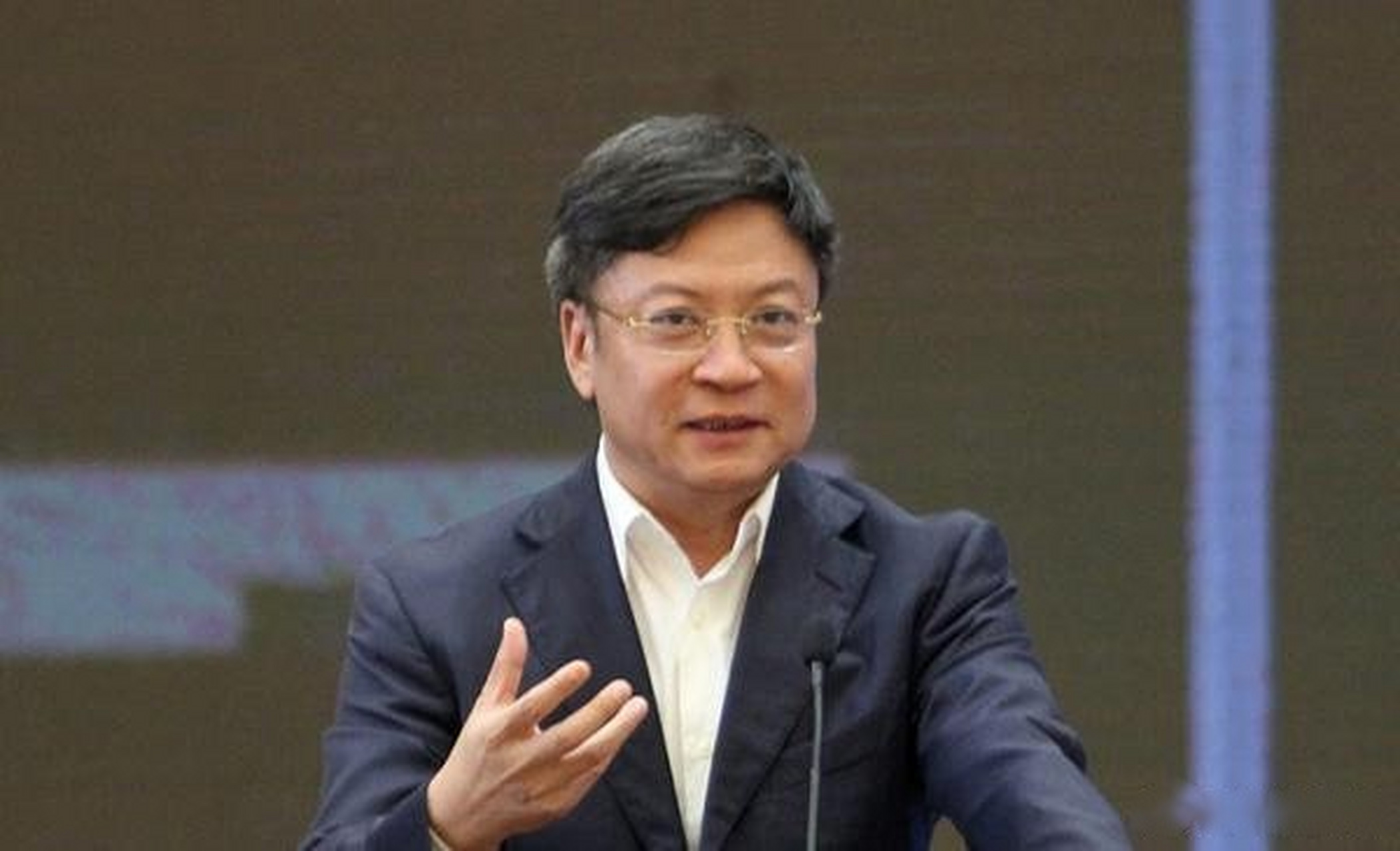 【孙宏斌:不调控对谁都没好处 开发商不赚钱老百姓也买不起】"我是