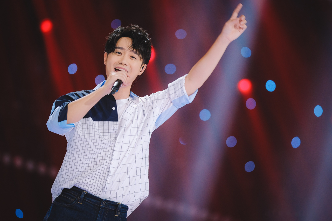 给摄影师加    赵越nemo