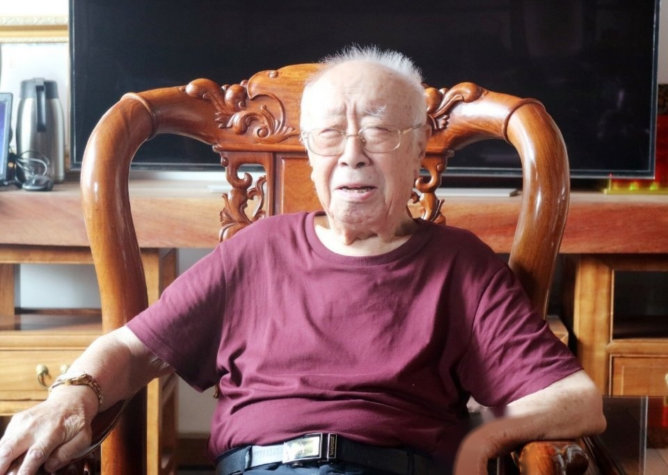 刘江去世# 据中视协演员工作委员会消息,八一制片厂著名表演艺始乙