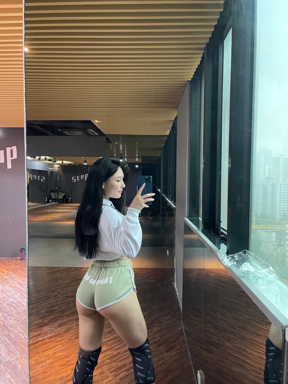 还有一个小时twerk [加油] 小辣椒_j3