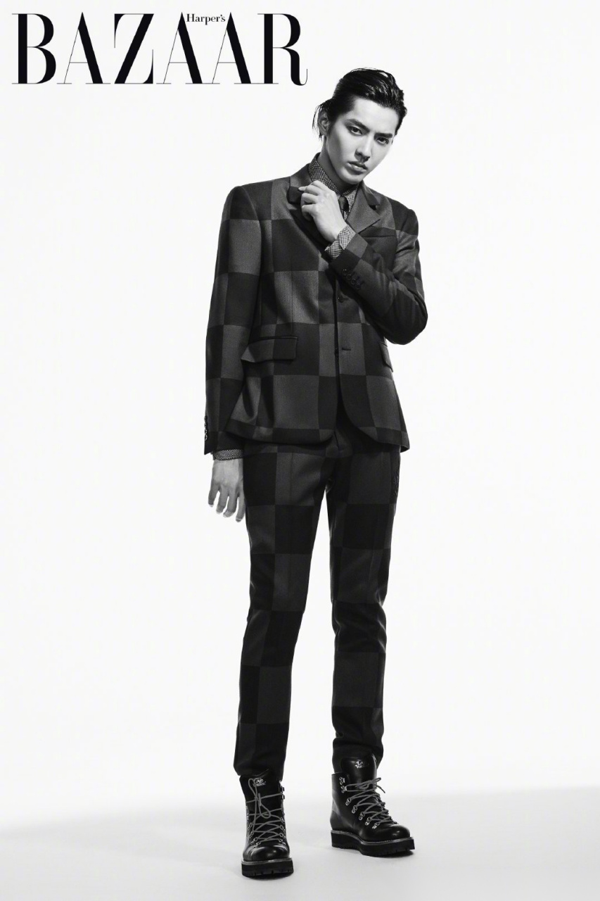 吴亦凡《时尚芭莎》七月刊封面大片  看完全片就这三个字 "俊 绝 稳"