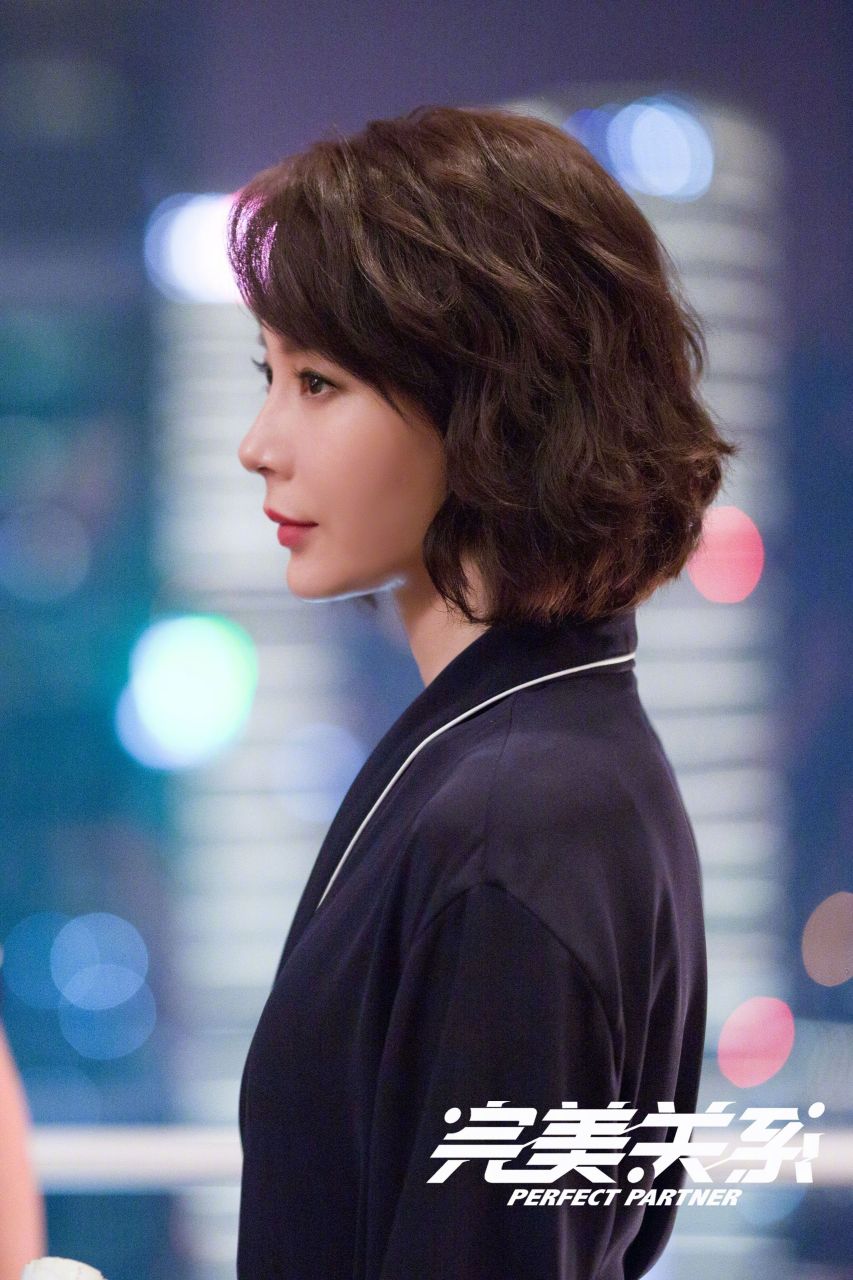 电视剧完美关系 斯黛拉心中的完美生活,应该是职场专业有型,家居放松