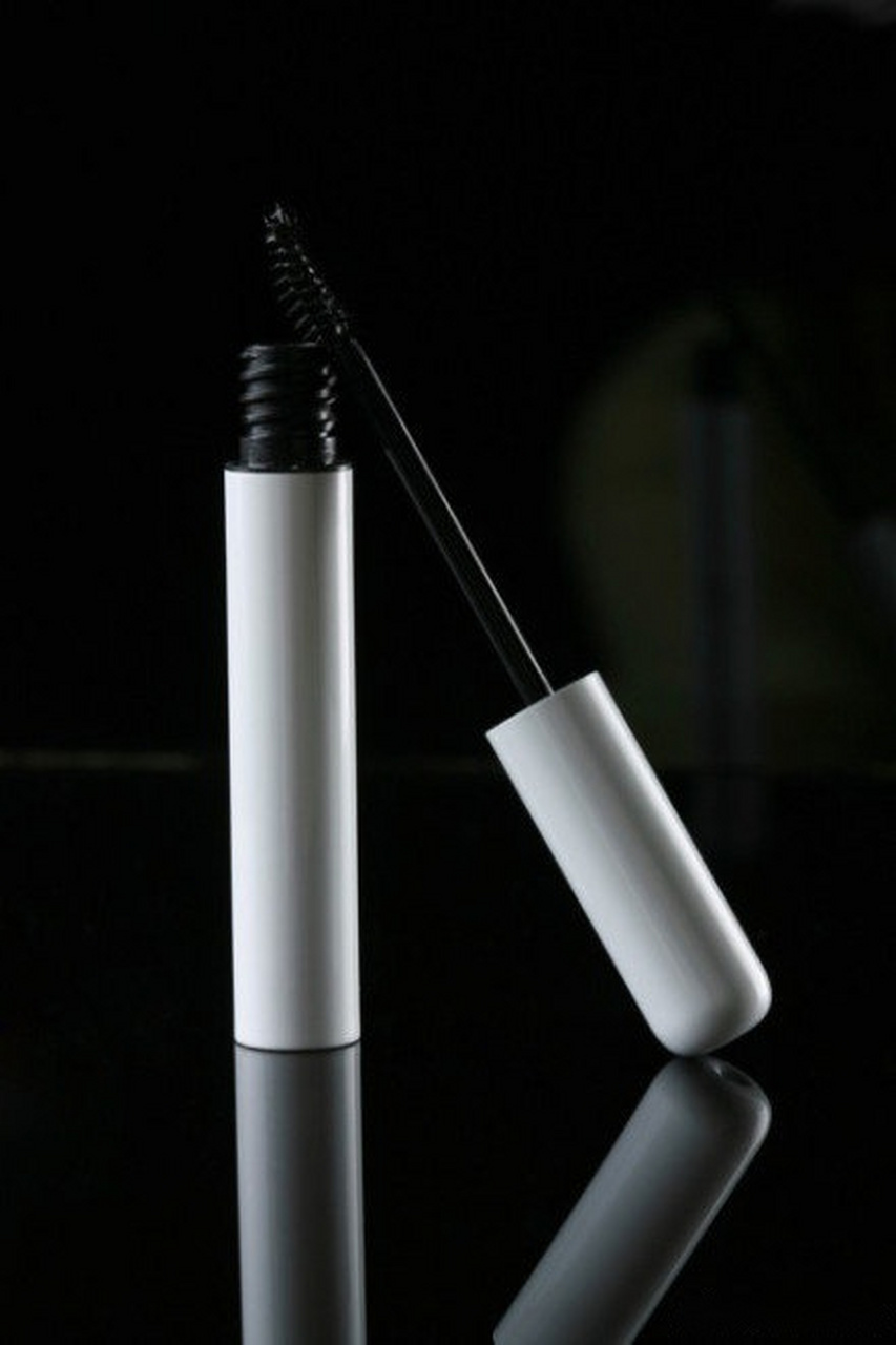 【化妆品英文说明】1,eye cream/eye care/eye gel:眼霜或者眼部保养