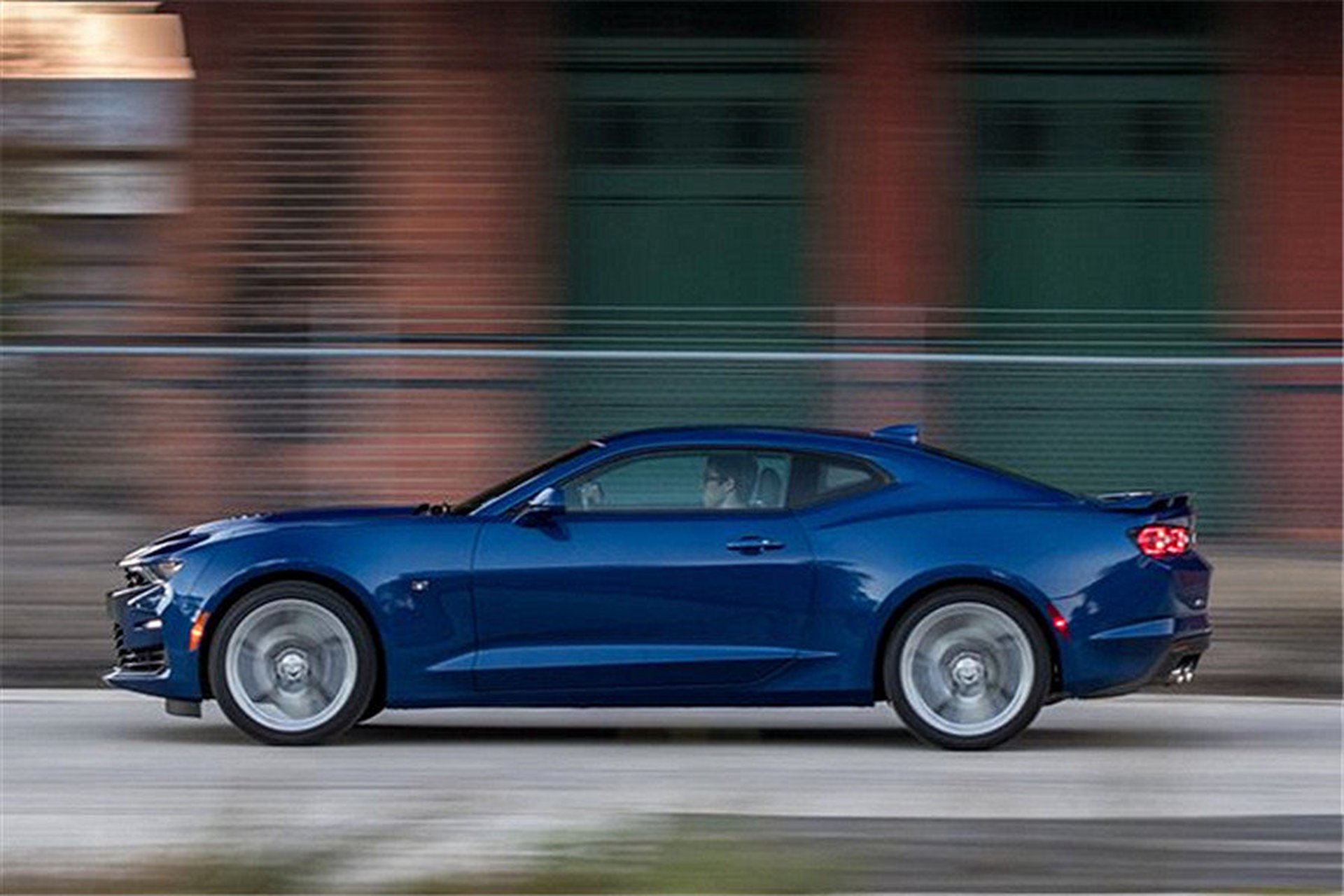 【肌肉车爱好者的福音,第六代雪佛兰科迈罗将生产至2026】近日