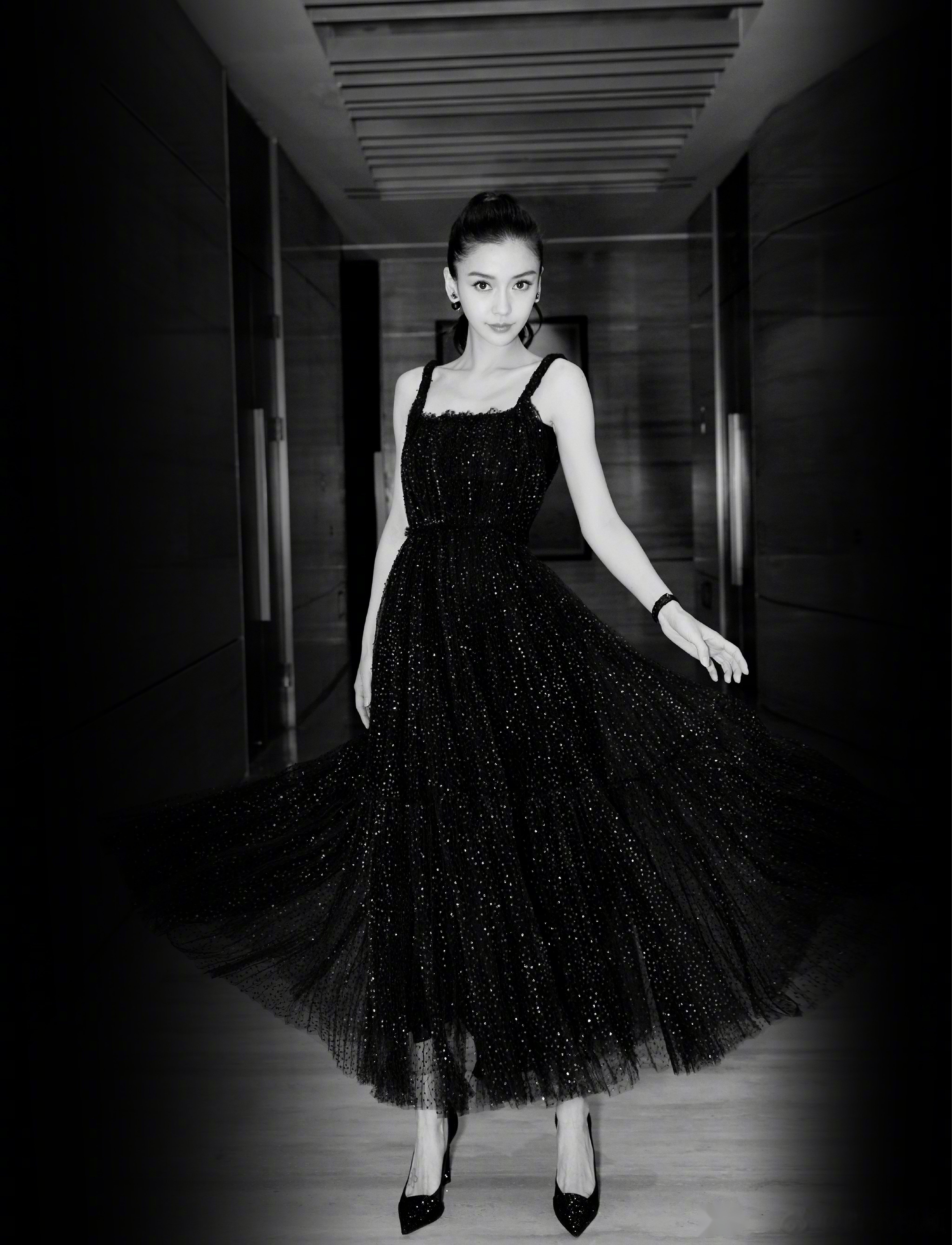 杨颖黑色裙子图片图片