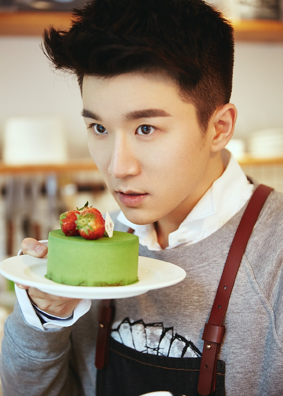 6月24号(周三)晚上18点30分,淘宝直播搜索 上仙曾虹畅,花千骨上仙为你