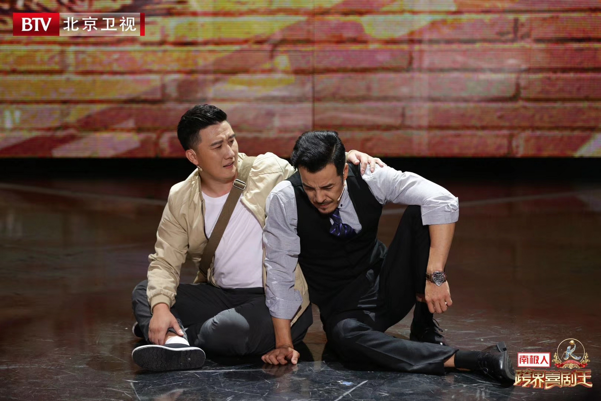 海一天跨界喜剧王 海一天化身上海滩"阿力", 联手东北版"许文强"