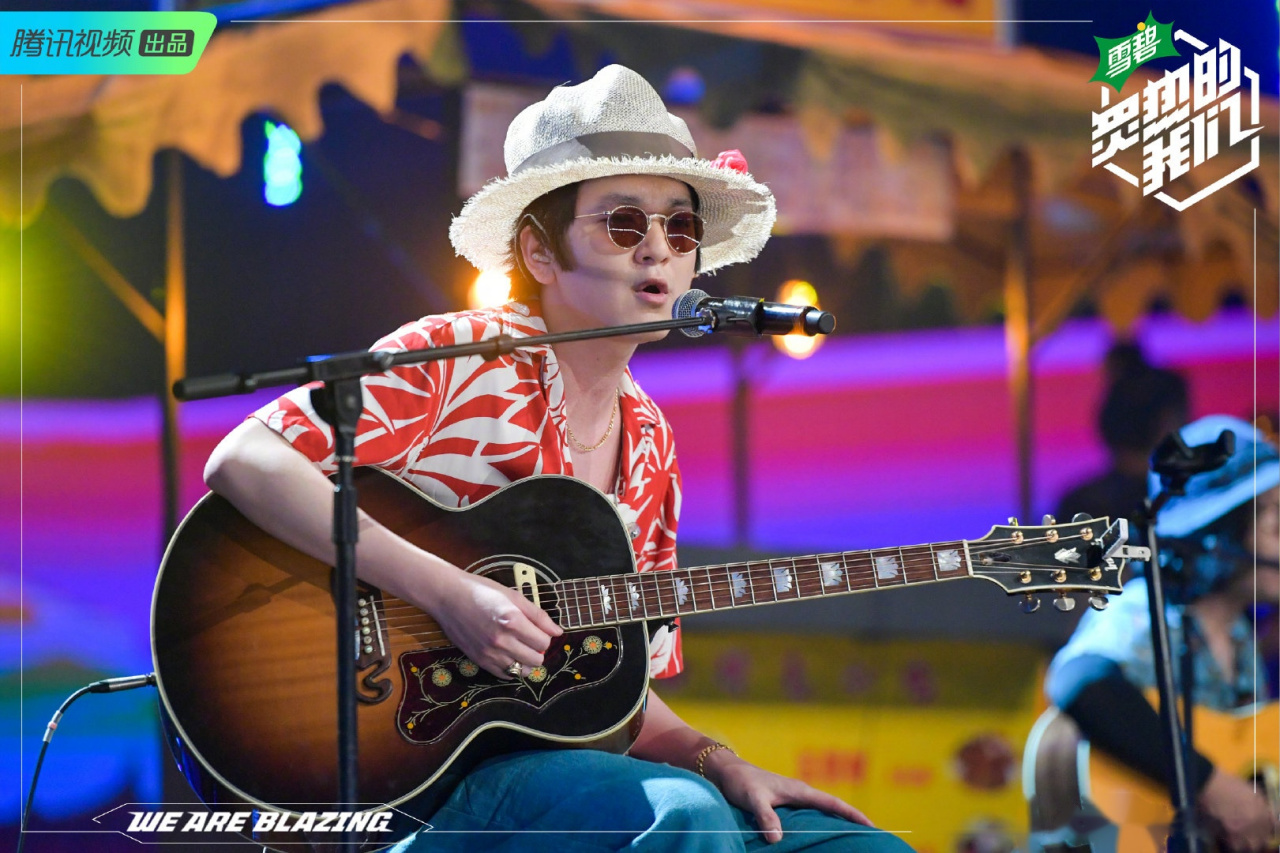 炙热的我们# 盘尼西林花的语@盘尼西林乐队官号 剧照新鲜放送!