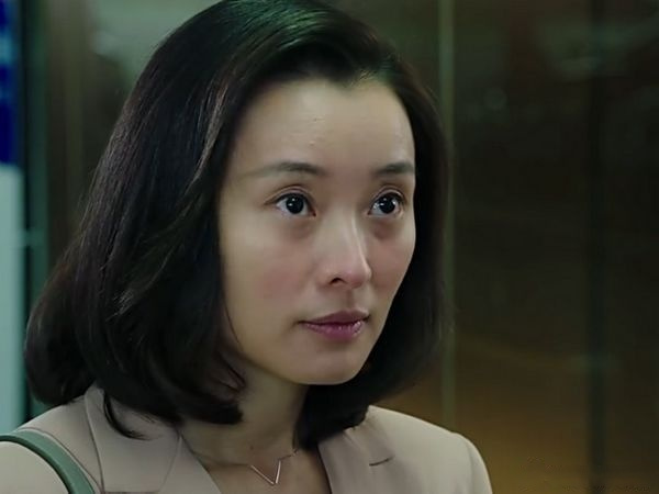 吴越在《我的前半生》里饰演的凌玲在剧播出的时候也是赚足了观众的