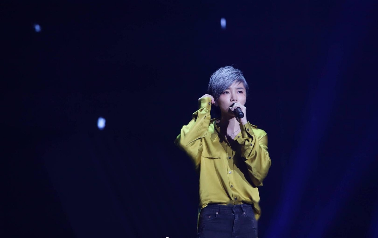 6月4日,女团选秀综艺《乘风破浪的姐姐》官宣许飞加