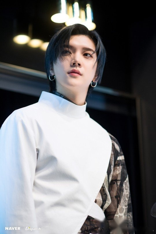 【d美图】 who : nuest --崔珉起   when : 2020. 04.