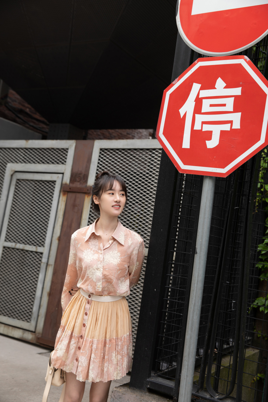 哦哦哦!丸子头搞一搞,今天我十八岁.