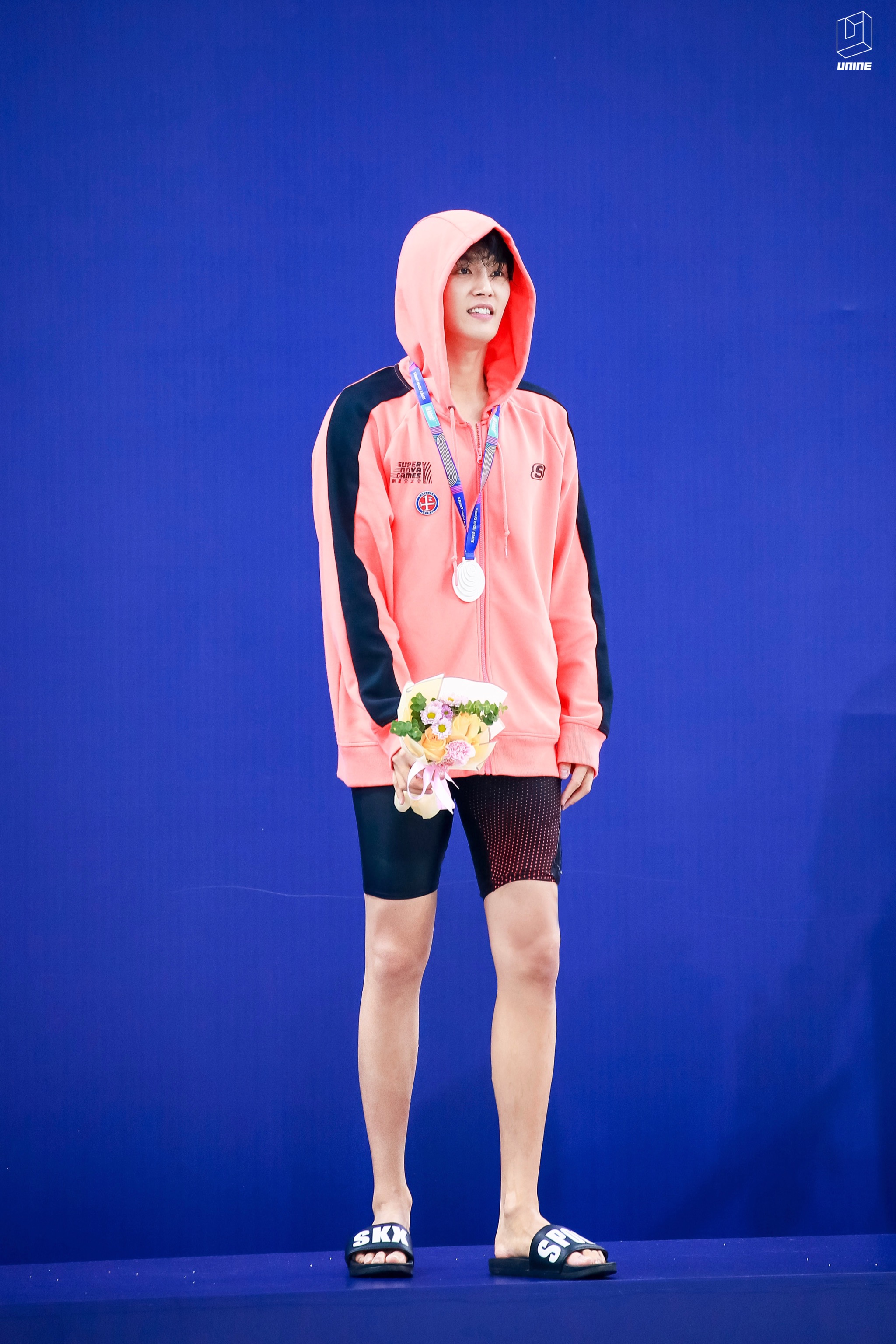 23s的优异成绩破赛会纪录获得《超新星全运会》男子50米游泳亚军并在