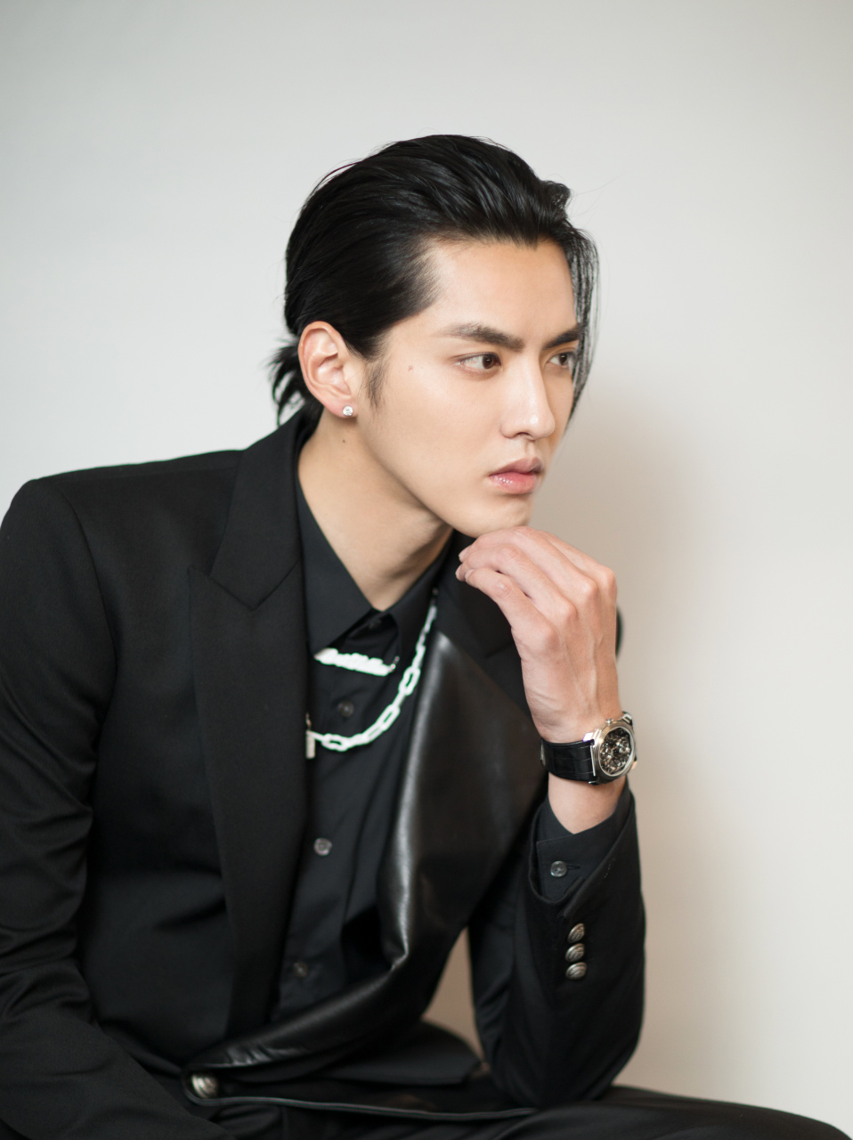 吴亦凡 清扬品牌代言人吴亦凡@吴亦凡 出席"不凡潮流社"线下欢