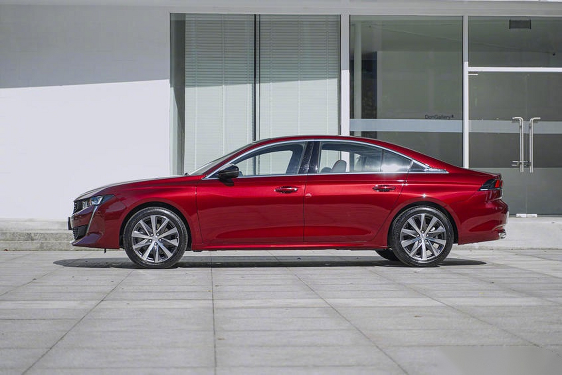 97万元起】9月22日,2021款东风标致508l正式上市,售价区间为15.97-22.