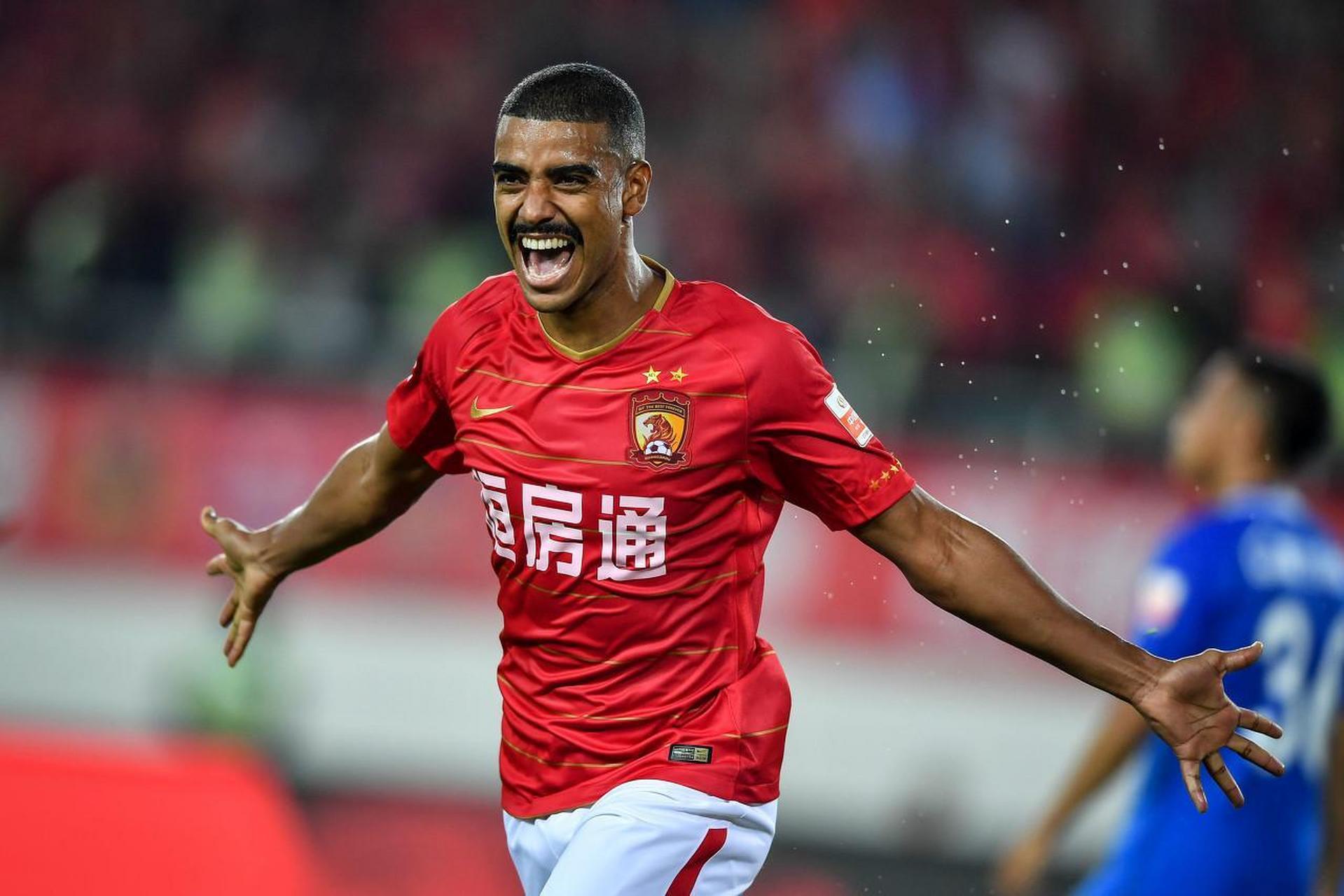 国足阿兰 参加国足集训的状态还是挺好的.