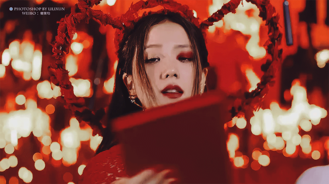 金智秀红衣造型 blackpink回归新歌,智秀欧尼红衣造型简直就是中世纪