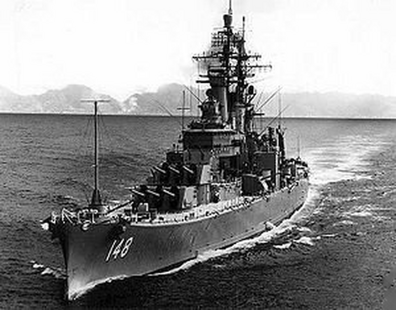 uss ca-148纽波特纽斯号巡洋舰是美国海军第一艘装备了中央空调系统的