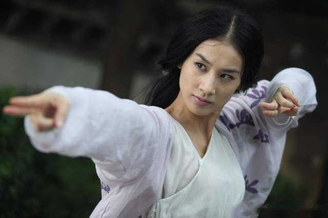 所以今天就来发这部白蛇传说