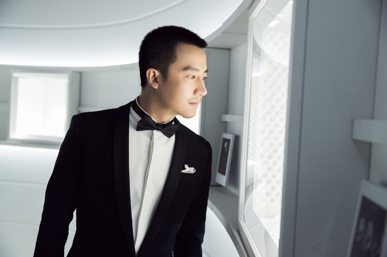 感谢卡地亚的邀约,我很开心的享受了一场视觉之盛宴.圆寸轩哈哈