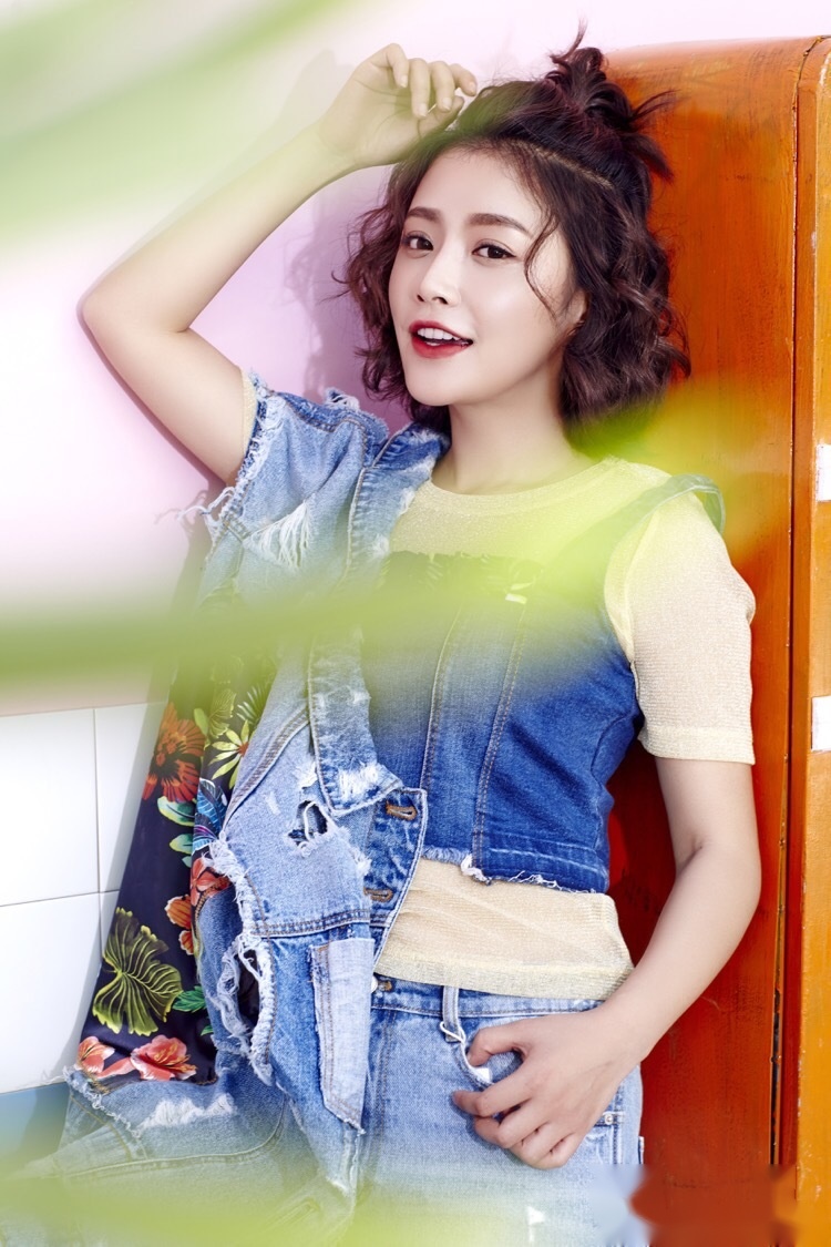 吃货属性,怪癖,如何进到演艺圈……开启真心话的话痨模式,主持人小白