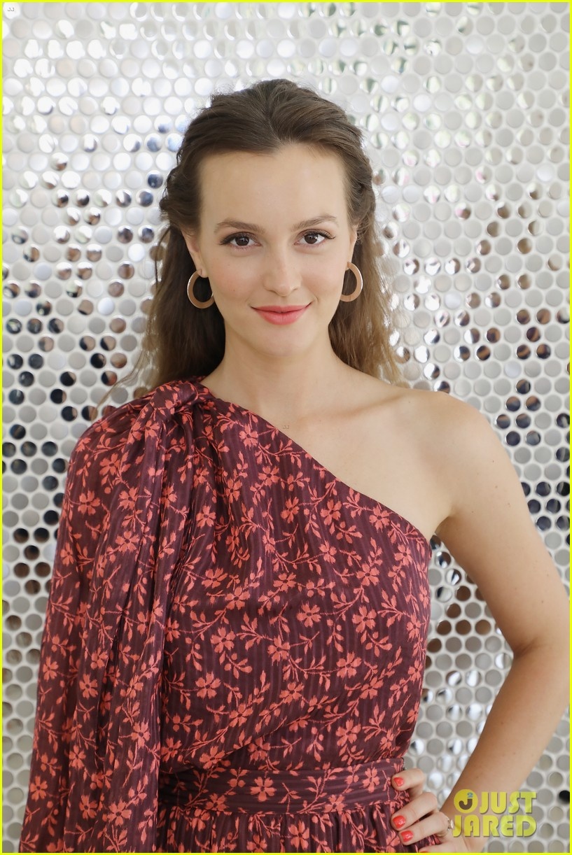 leighton meester最新出席某太阳眼镜品牌活动,简直美哭了!