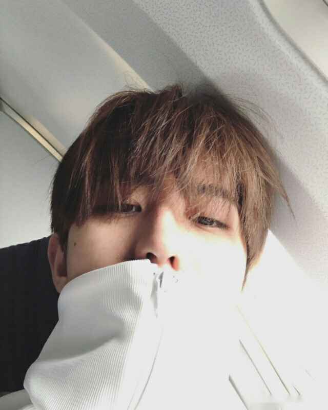 还记得当时坤c位出道有很多不好的新闻,他们还在默默