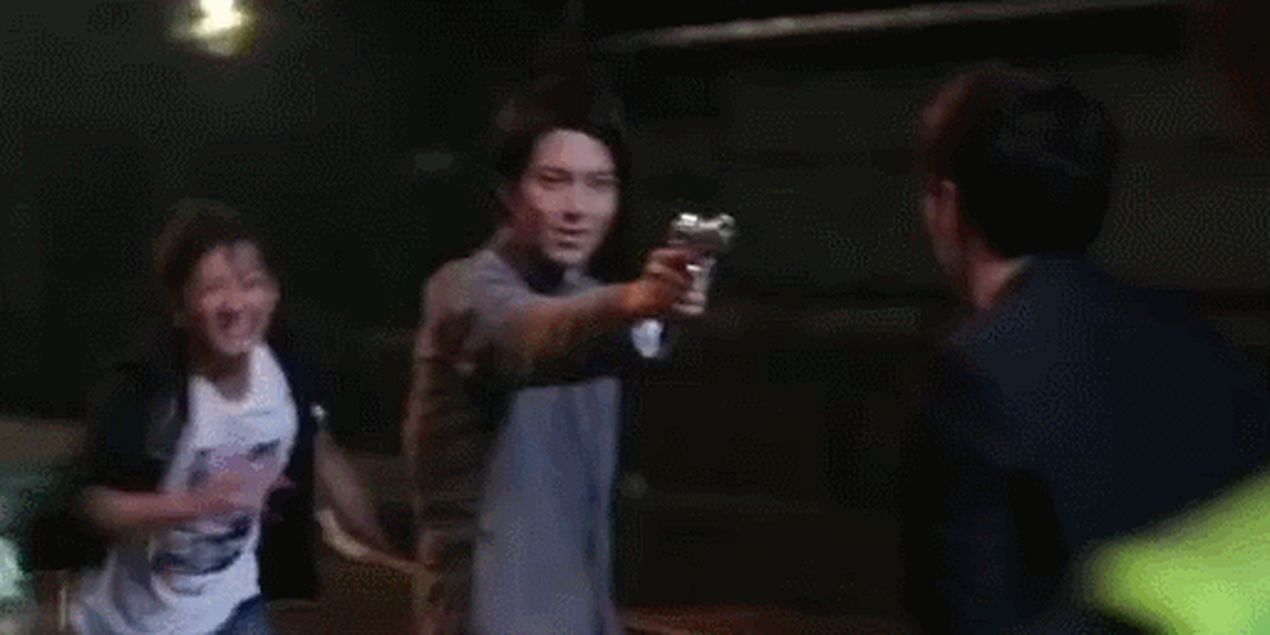 最燃暑假档#  【韩庚坠楼戏撞伤 《解码游戏》曝光动作特辑】 电影