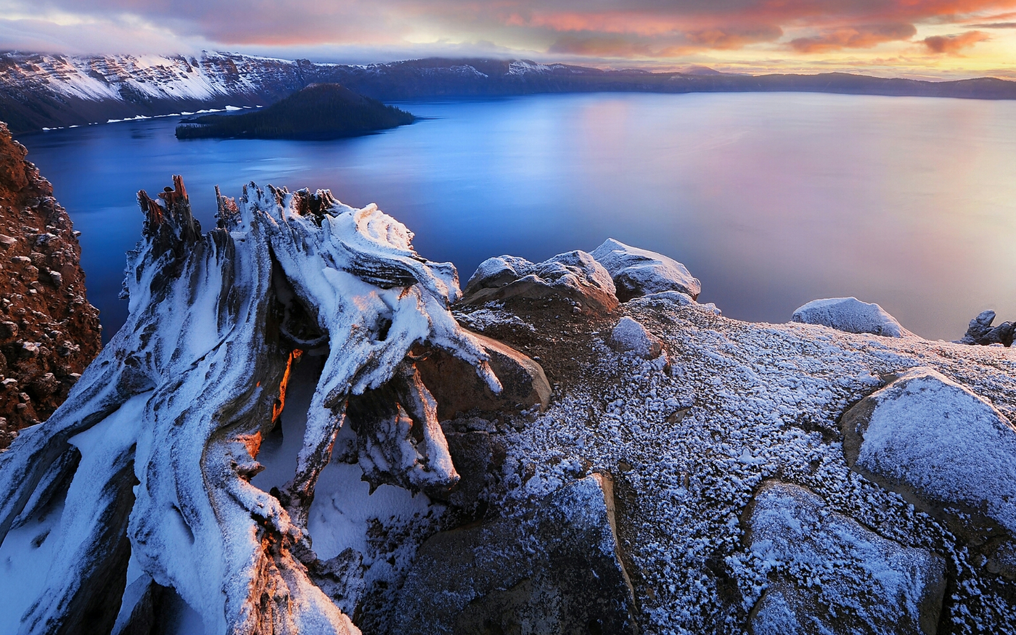 伟大而神奇的造物主,不但孕育出了生命,而且精雕细琢出了许多自然奇观